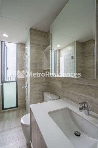 J Gateway | 2 bedroom loft 2 bathroom B | Unblocked View