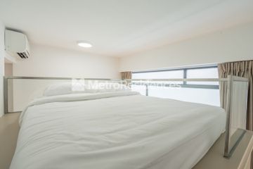 J Gateway | 2 bedroom loft 2 bathroom B | Unblocked View