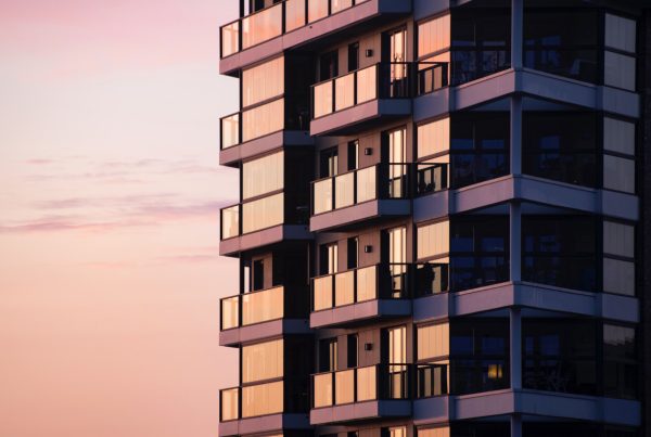 MetroResidences - Expat Life - singapore serviced apartments - studio apartment vs common room