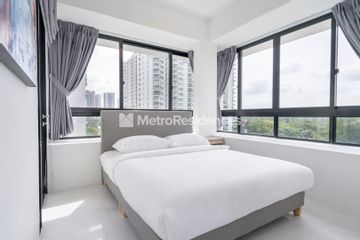 Meyer Melodia | Studio 1 bathroom | Unblocked View