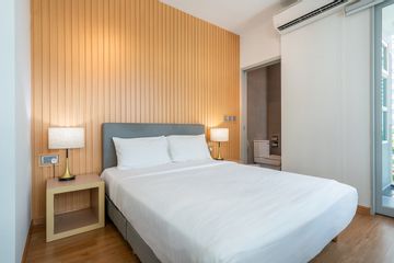 MetroResidences Newton | Glow Studio | Balcony