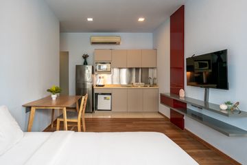 MetroResidences Newton | Grand Studio | Balcony