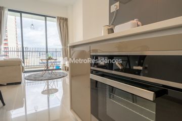 J Gateway | 1 bedroom 1 bathroom | Residential View (D)