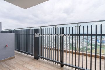 J Gateway | 1 bedroom 1 bathroom | Residential View (D)