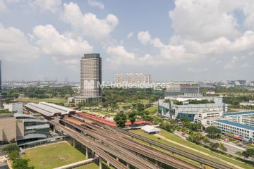 J Gateway | 1 bedroom 1 bathroom | Residential View (D)