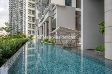 J Gateway | 1 bedroom 1 bathroom | Residential View (D)