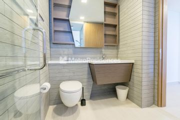 V on Shenton | Studio 1 Bathroom | Unblocked View (A)