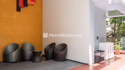 MetroResidences Newton | Penthouse Duplex 1 bedroom 2 bathroom | Residential View